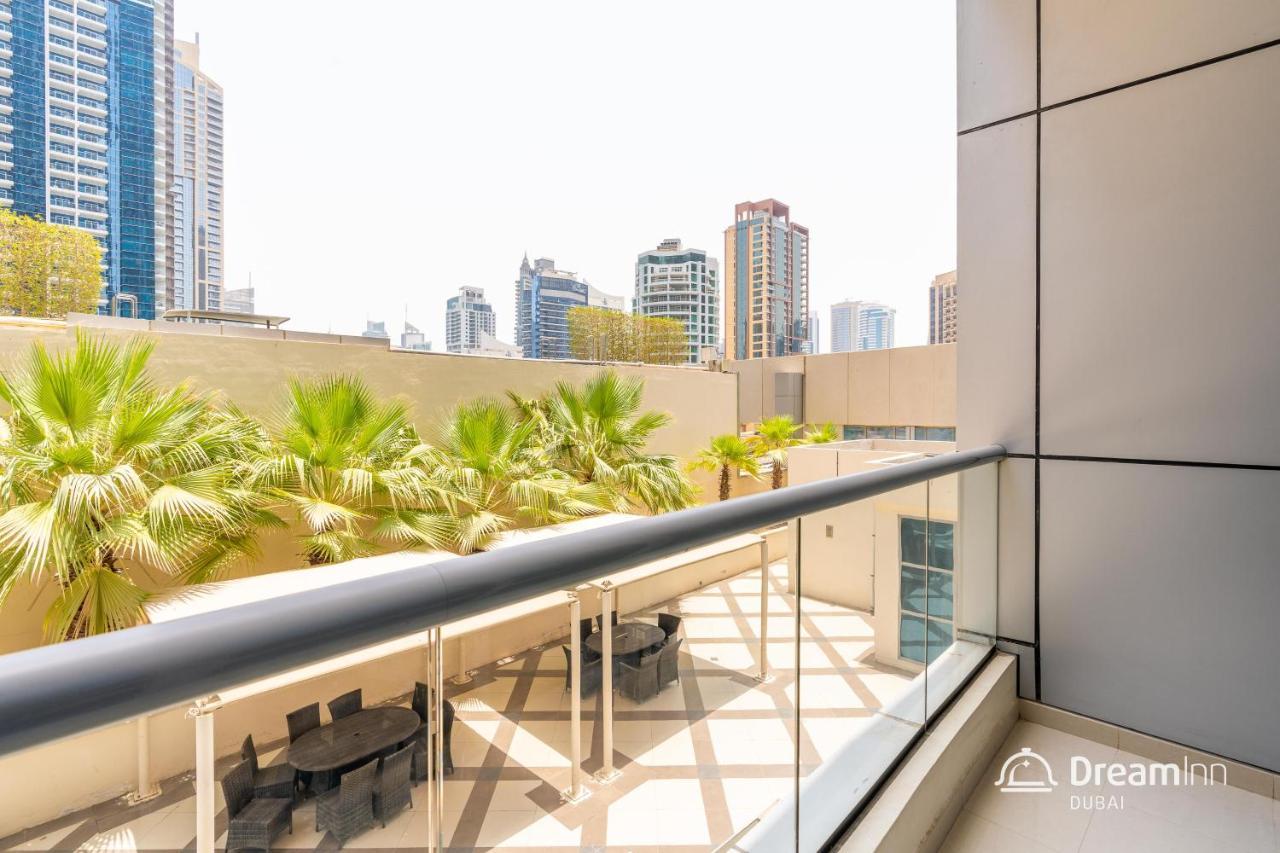Dream Inn Apartments - Bay Central Дубай Екстериор снимка