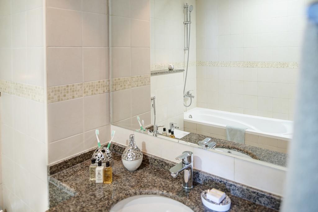 Dream Inn Apartments - Bay Central Дубай Екстериор снимка